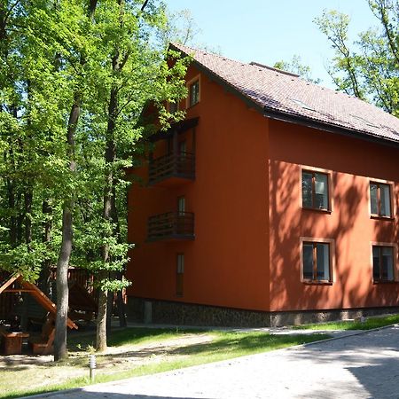 Praha Park Hotel Ujgorod Dış mekan fotoğraf