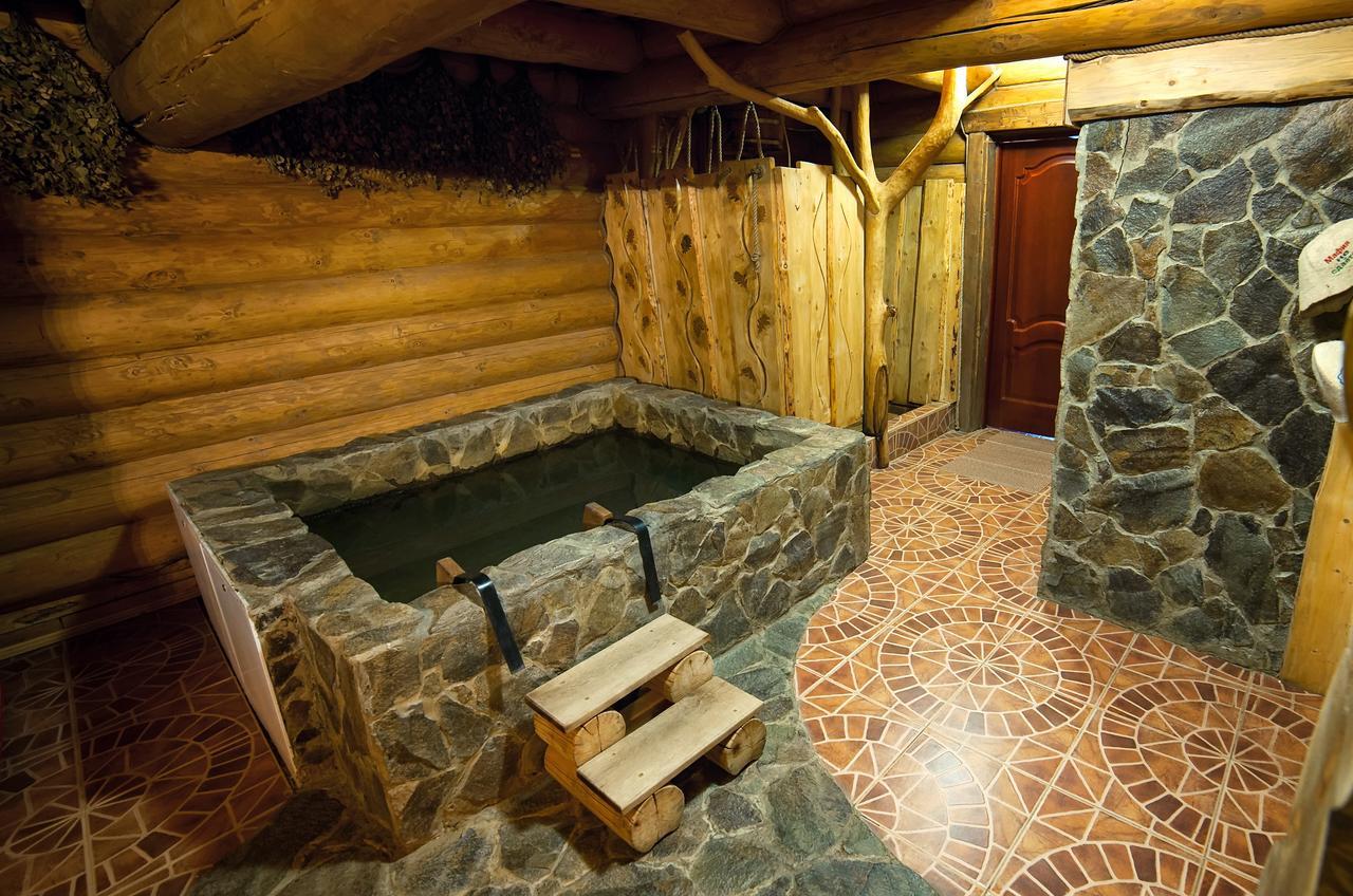Praha Park Hotel Ujgorod Dış mekan fotoğraf