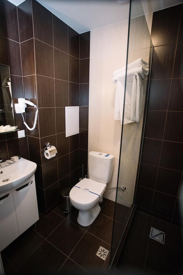 Praha Park Hotel Ujgorod Dış mekan fotoğraf